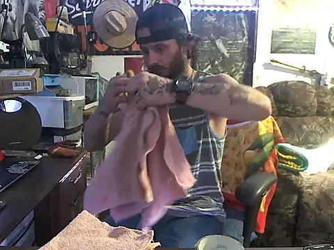 CloudDadddyyy420 online show from 10-04-25, 10:28