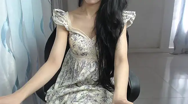 TinyGirls online show from 01-06-25, 05:19