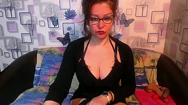 Snapshot of milfsexy chatting on 03-03-26, 06:42 milfsexy online show from 03-03-26, 06:42