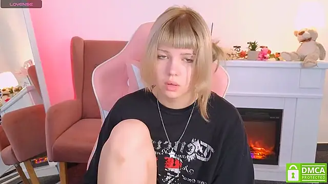 Grace and  Jacob online show from 09-28-25, 05:58