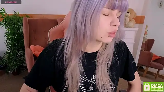 Grace and  Jacob online show from 11-13-25, 06:17