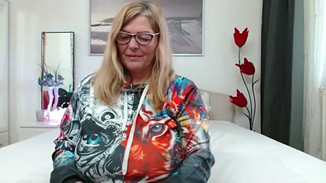 YulliaMilf online show from 02-27-26, 10:15