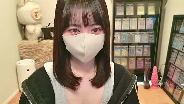 Snapshot of HIKARI_x0 chatting on 03-17-26, 02:20 HIKARI x0 online show from 03-17-26, 02:20