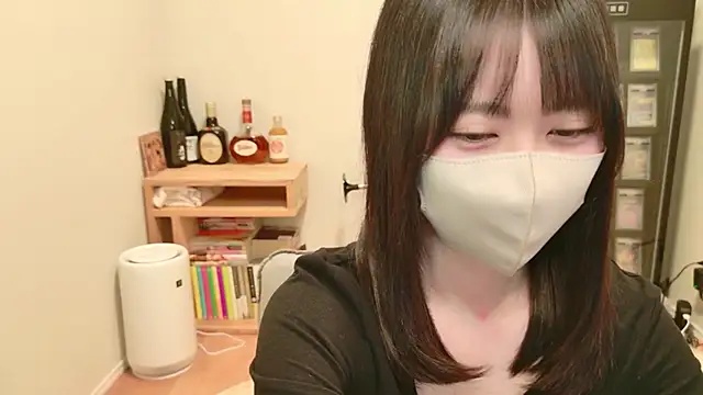 Snapshot of HIKARI_x0 chatting on 04-14-26, 02:22 HIKARI x0 online show from 04-14-26, 02:22
