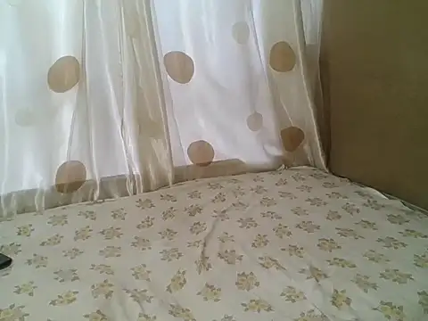 SexyBee96 online show from 03-25-26, 01:43