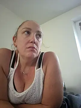 Wisie Cutie online show from 11-03-25, 03:26