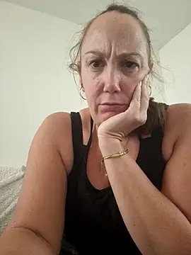 Wisie Cutie online show from 10-02-25, 03:37