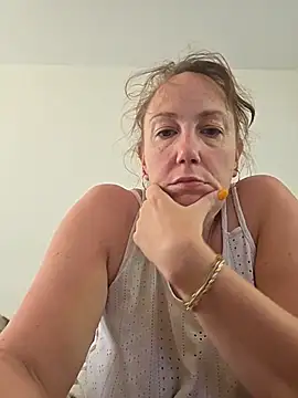 Wisie Cutie online show from 06-28-26, 11:16