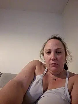 Wisie Cutie online show from 03-18-25, 11:20