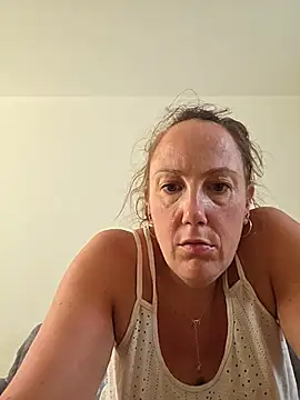 Wisie Cutie online show from 06-24-26, 04:27