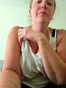Wisie Cutie online show from 05-12-26, 03:40