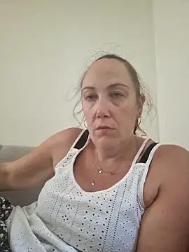 Wisie Cutie online show from 09-19-25, 03:49