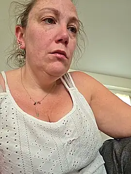 Wisie Cutie online show from 04-04-26, 11:06