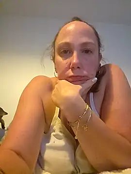 Wisie Cutie online show from 04-09-26, 10:05