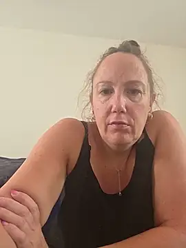 Wisie Cutie online show from 05-31-26, 11:27
