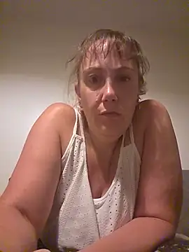 Wisie Cutie online show from 06-18-26, 10:48