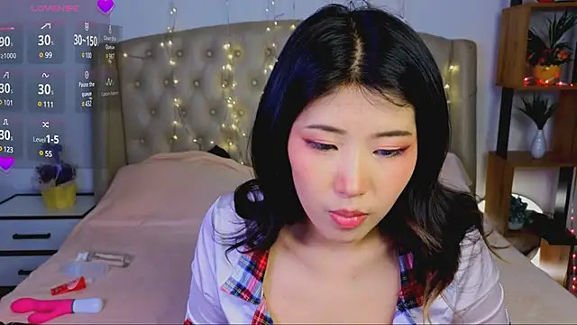 Wendy  Hills online show from 03-17-25, 03:40