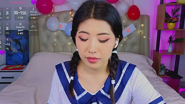 Wendy  Hills online show from 02-08-25, 03:42