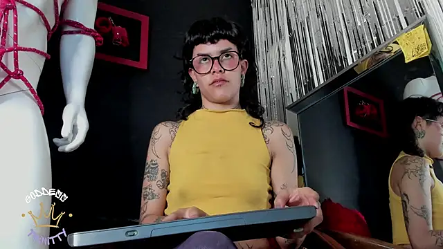 trinitty online show from 09-12-25, 01:44