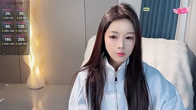 Snapshot of Mandy-- chatting on 11-01-25, 02:40 Mandy-- online show from 11-01-25, 02:40