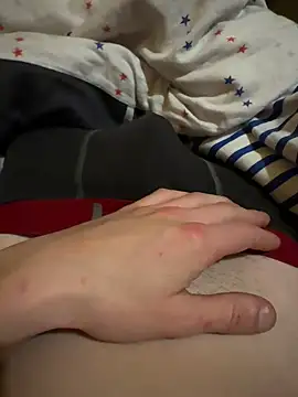 Snapshot of kamel455 chatting on 12-15-24, 09:03 kamel455 online show from 12-15-24, 09:03