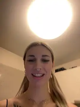 Charming Ritta online show from 01-05-25, 10:53