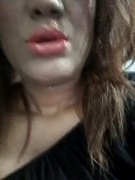 Indianpleasure300 online show from 03-01-25, 08:21