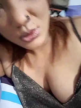 Indianpleasure300 online show from 03-22-25, 06:36