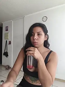 Snapshot of Diosagata chatting on 07-02-26, 03:29 Diosagata online show from 07-02-26, 03:29