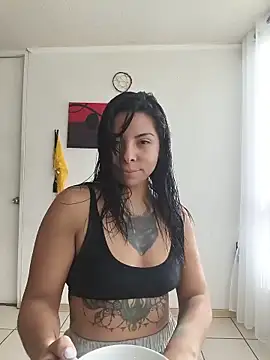 Snapshot of Diosagata chatting on 06-04-26, 02:11 Diosagata online show from 06-04-26, 02:11