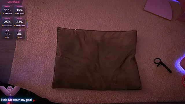 Redhead Shark new online show from 03-06-26, 01:17