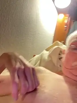 Steffibi1954 online show from 12-14-25, 02:40