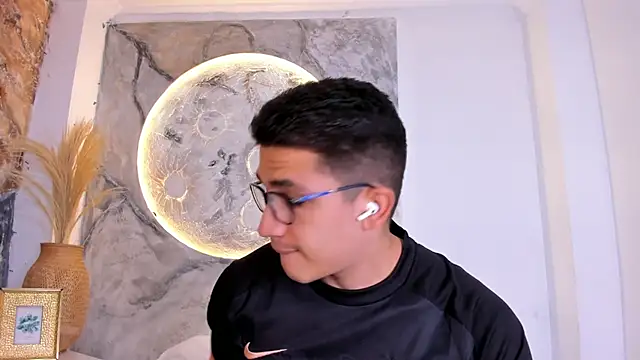 JeffDaltton online show from 04-08-26, 01:12