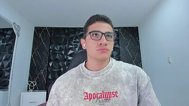 JeffDaltton online show from 04-11-26, 01:15