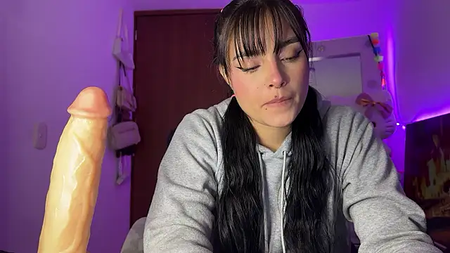 salome polaniiee online show from 11-23-25, 06:56