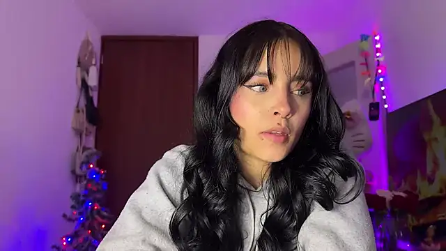 salome polaniiee online show from 11-30-25, 06:14