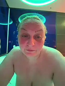 Snapshot of BBW_Nora chatting on 04-10-26, 06:04 BBW Nora online show from 04-10-26, 06:04