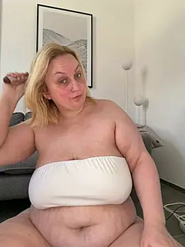 BBW Nora online show from 04-30-26, 08:10
