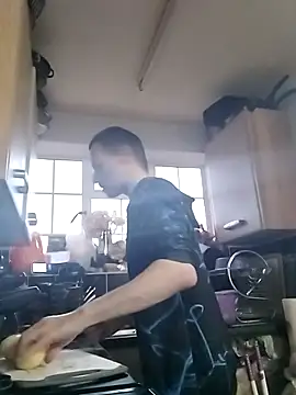 Erimyka online show from 02-28-26, 05:23