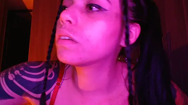 i am nina  online show from 02-19-26, 05:48