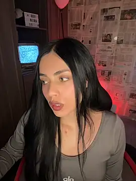 i am nina  online show from 05-28-26, 10:48