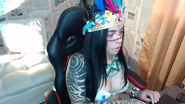 i am nina  online show from 10-25-25, 10:21