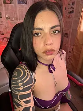 i am nina  online show from 03-12-26, 06:56