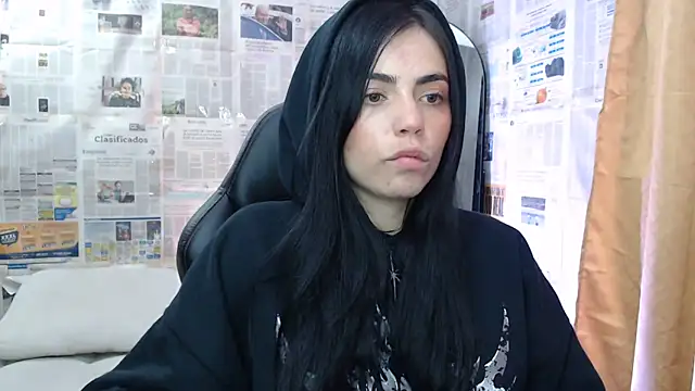 i am nina  online show from 09-28-25, 10:50