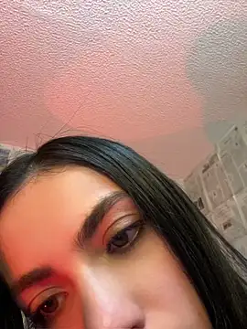 i am nina  online show from 04-23-26, 11:50