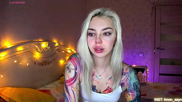 LillyMoure  online show from 03-05-26, 10:48