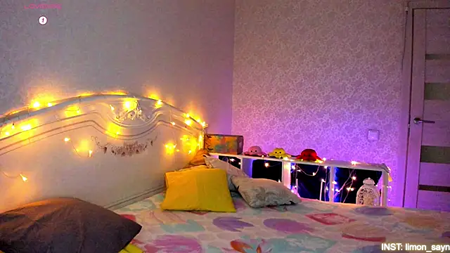 LillyMoure  online show from 02-27-26, 11:15