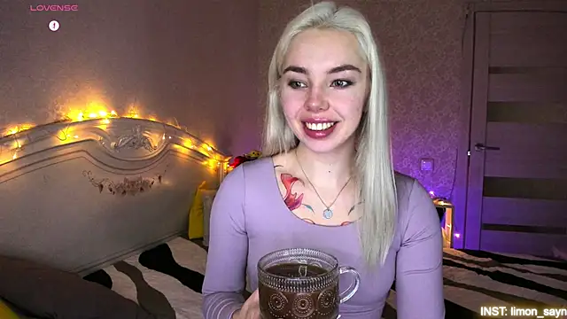 LillyMoure  online show from 02-09-26, 11:03