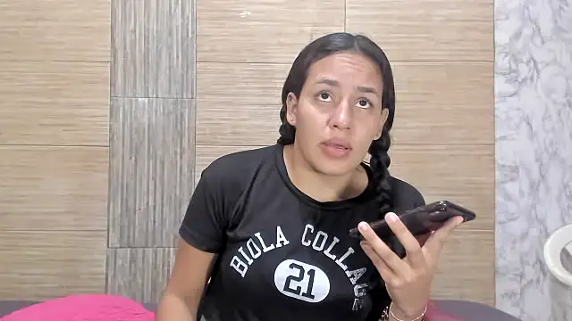 GIRLORI22 online show from 09-27-25, 07:53