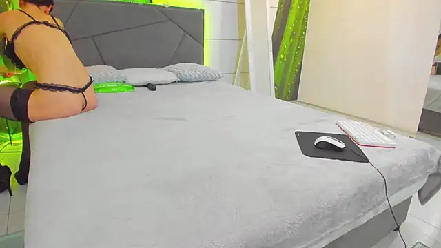 VeraWatts online show from 04-08-26, 12:45